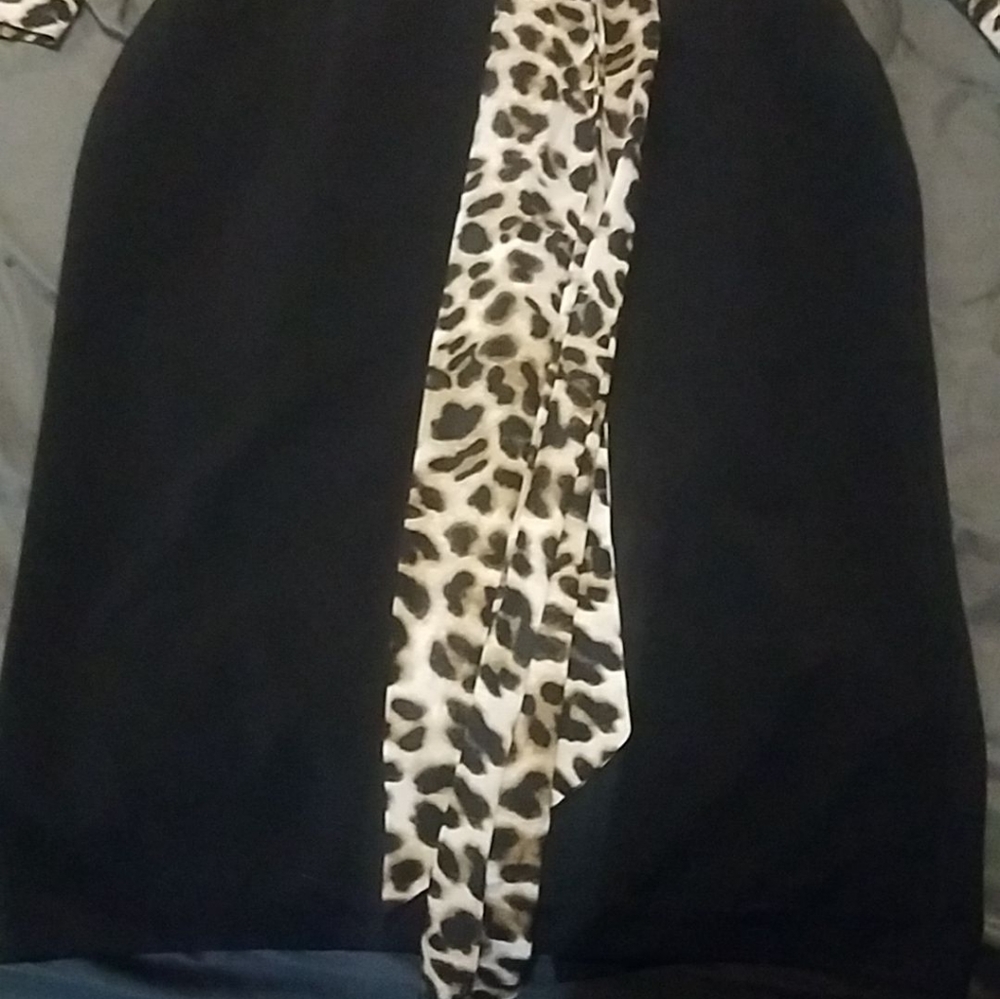 Dress - Picture 4 of 4